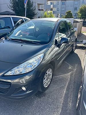 Peugeot 207+ 1.4 ESSENCE 3P
