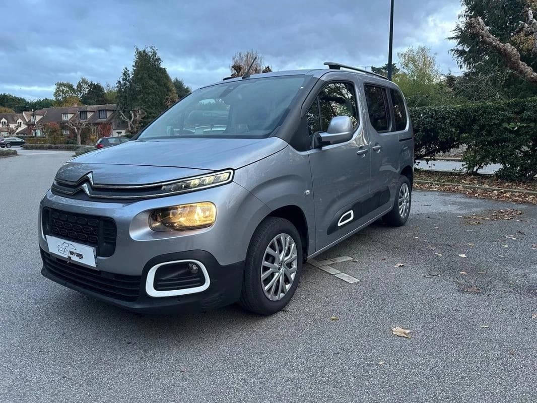 Citroen Berlingo FINITION SHINE 130 ch EAT8 5pl