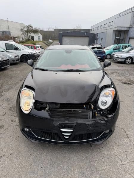 Alfa Romeo Mito Accidenté