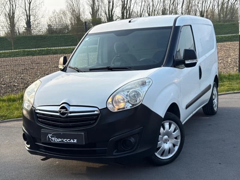 Opel COMBO CARGO 1.4 ESS 95CH * 2 PLACES * 90.000KM * 12/2014 * GARANTIE