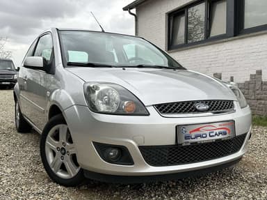 Ford Fiesta 1.3i Ambiente AIRCO/BLUETOOTH/GPS/GARANTIE 12 MOIS