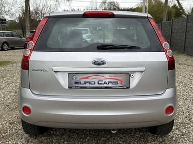 Ford Fiesta 1.3i Ambiente AIRCO/BLUETOOTH/GPS/GARANTIE 12 MOIS