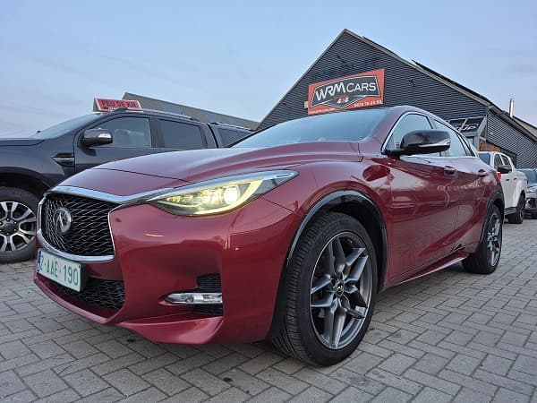 Infiniti Q30 1.5D 109 BUSINESS EXECUTIVE