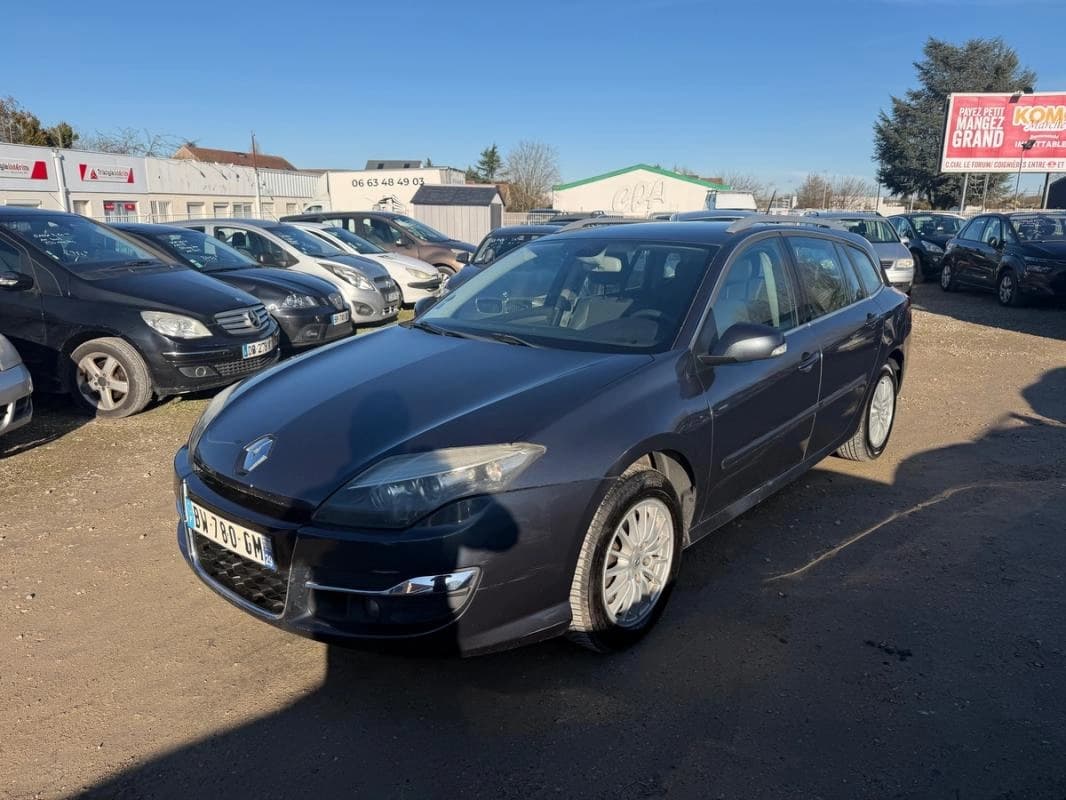 Renault Laguna III 1.5 DCI 110 CH DISTRIBUTION NEUVE REVISEE