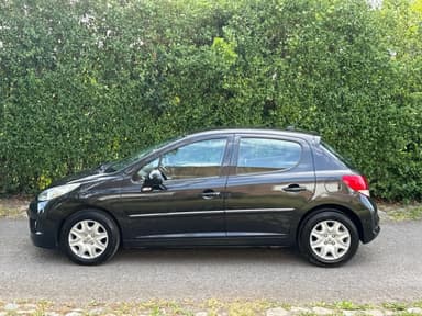 Peugeot 207 1.6 HDI 90CH PREMIUM 5.P * 116.000KM * 2009 * 1ERE MAIN