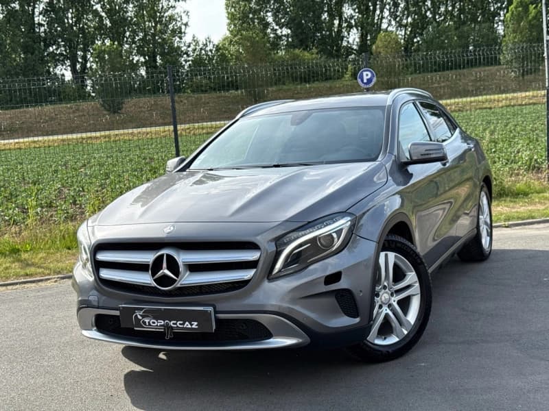 Mercedes-Benz GLA 200 D BUSINESS 7G-DCT * 2016 * GPS / CAMERA / LED