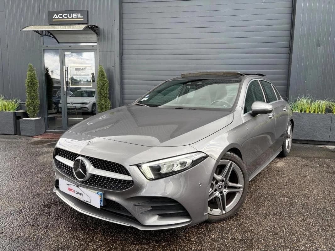 Mercedes-Benz Classe A 200 AMG Line 163ch 7G-DCT 1ère main / Toit ouvrant Led CarPlay