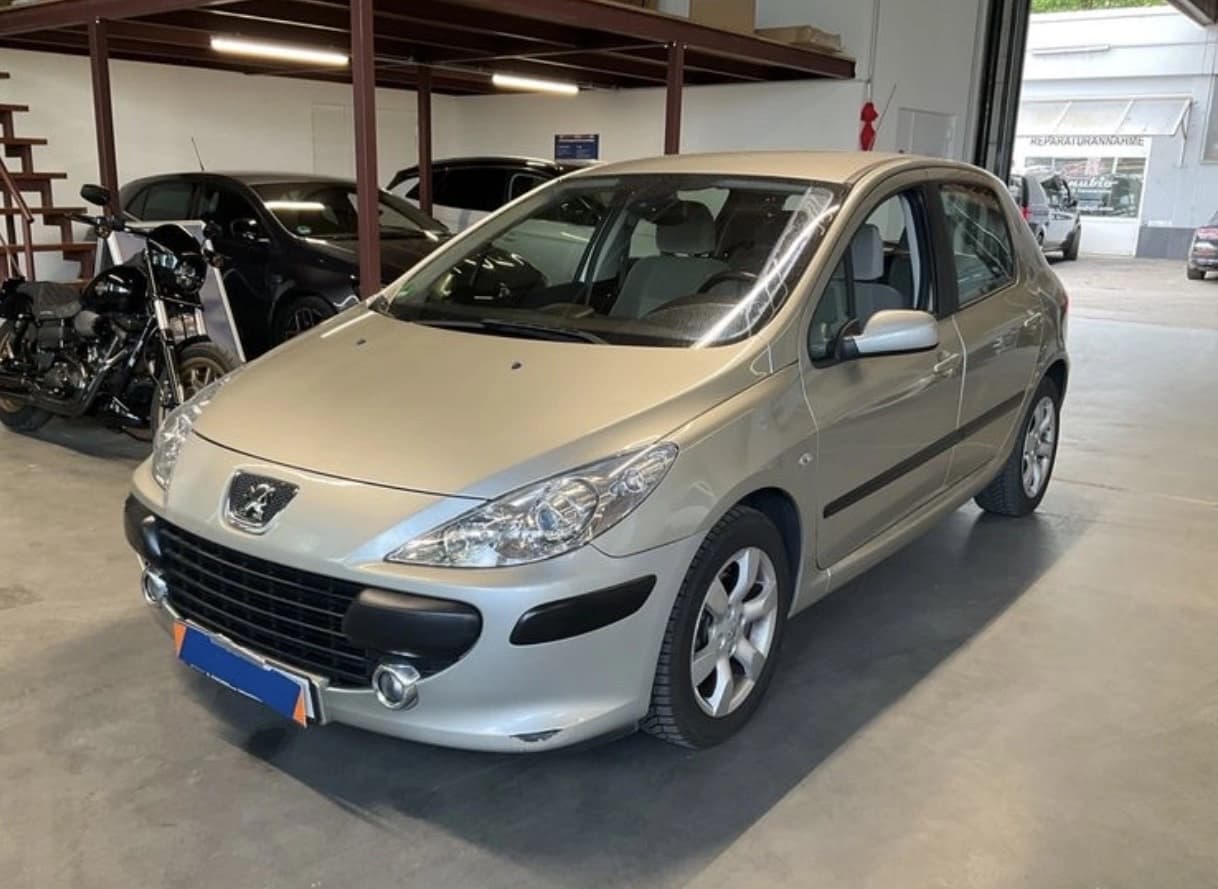 Peugeot 307 1.6 HDI 110 XS PREMIUM 5P