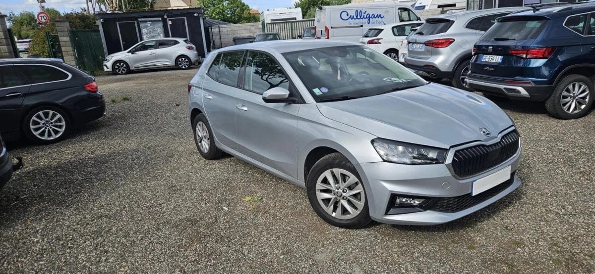 Skoda Fabia 1.0 TSI 110 AMBITION DSG BVA