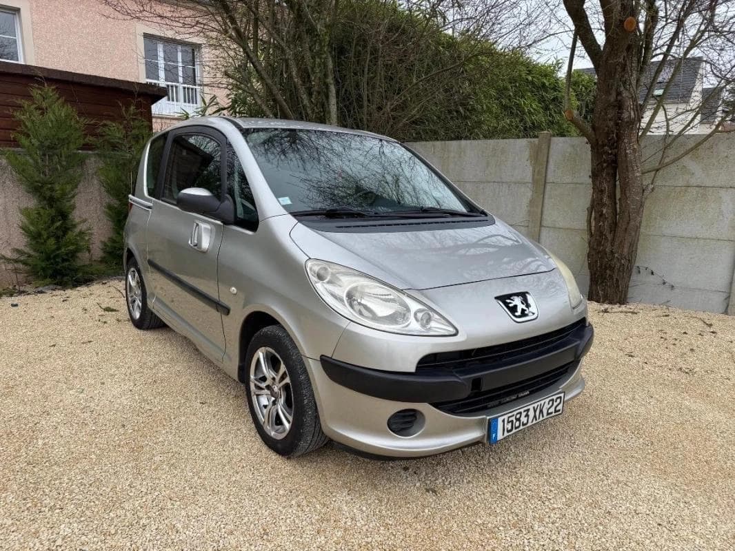 Peugeot 1007 1.4 i 75cv