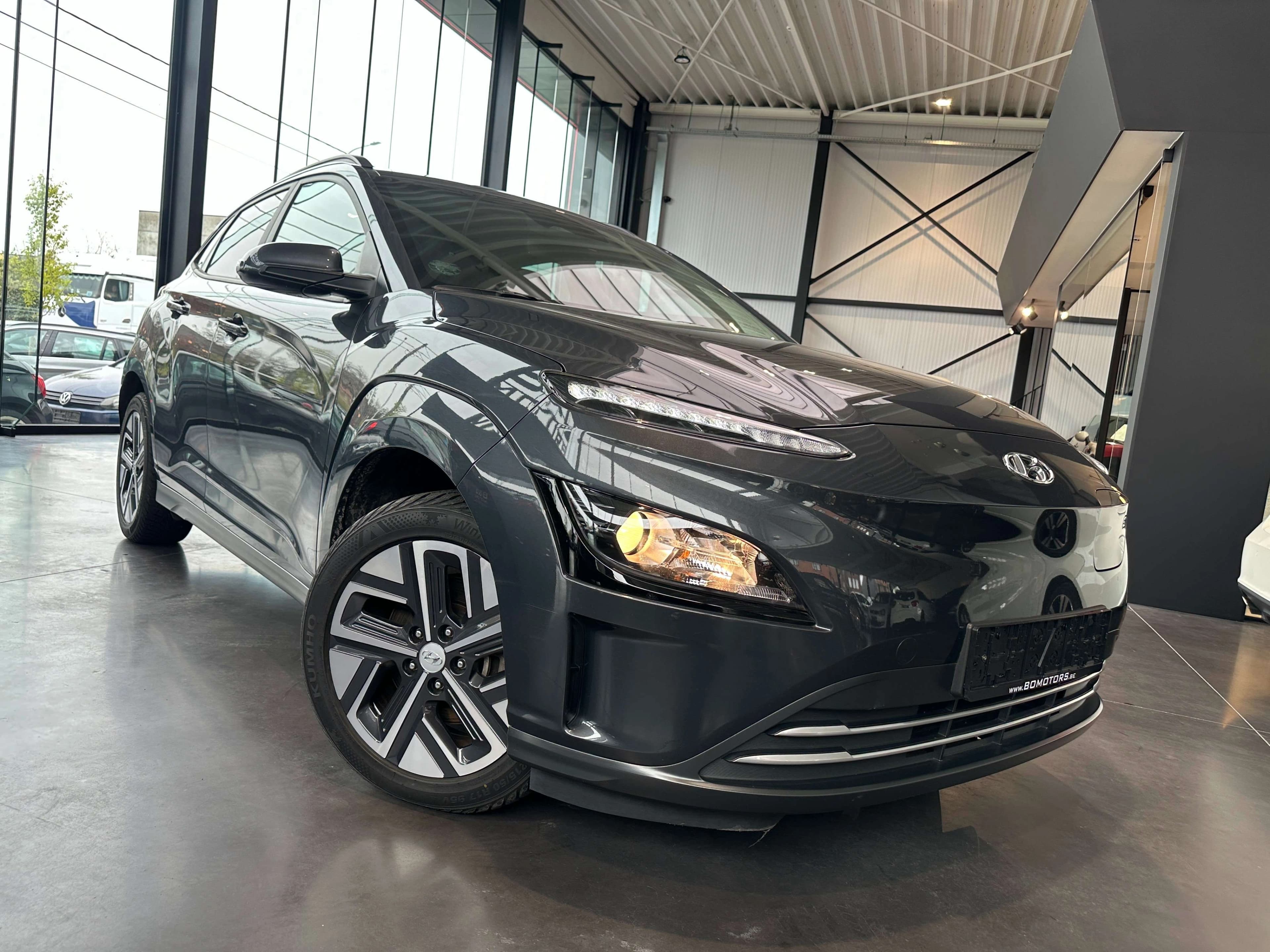 Hyundai KONA e-Kona 39.2 kWh Electric - Face lift mod 2022 / STUNTPRIJS 14662 + 21% BTW , GPS,CAMERA,