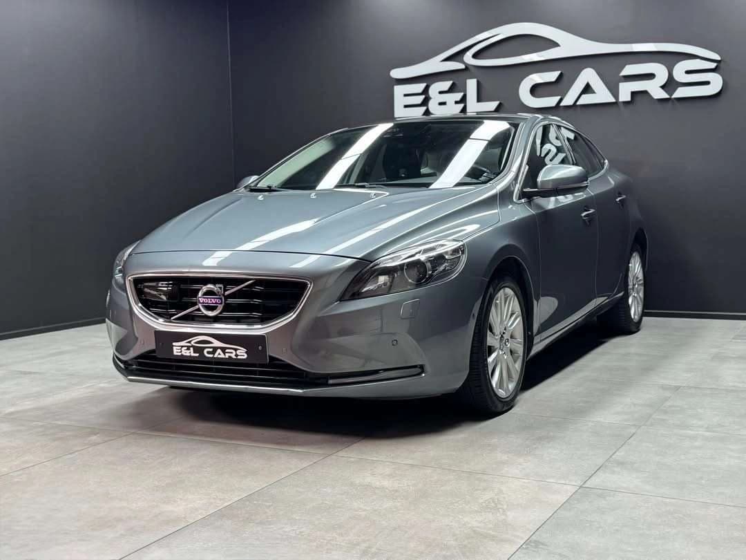 Volvo V40 V40 2.0 D2 **12 mois de garantie**