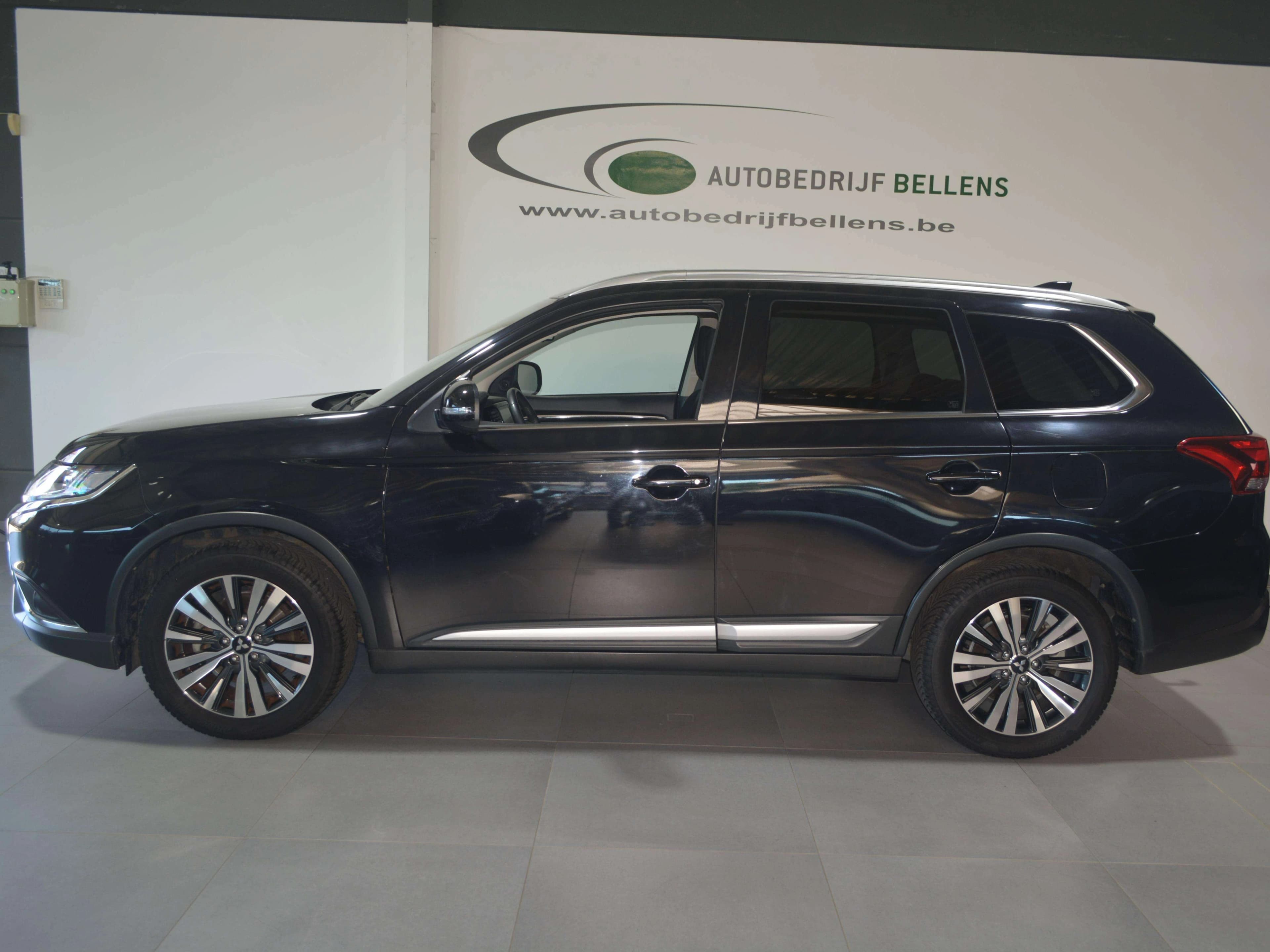 Mitsubishi Outlander Outlander 2.0i 2WD Diamond Edition 7S CVT AUTOMAAT / APPLE CAR-PLAY