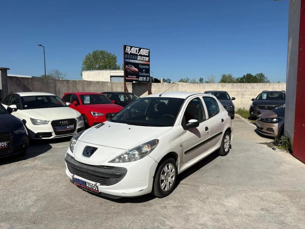 Peugeot 206+ 1.1i 60CH ESSENCE DE 2009 - ENTIÈREMENT RÉVISÉE & GARANTIE 12 MOIS