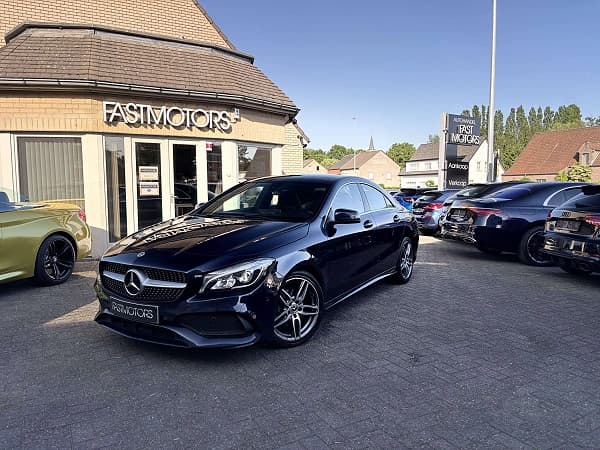 Mercedes-Benz CLA 180 CLA 180 d AMG Pack Dynamic Select Panoramisch Dak Carpass CarPlay Camera LED