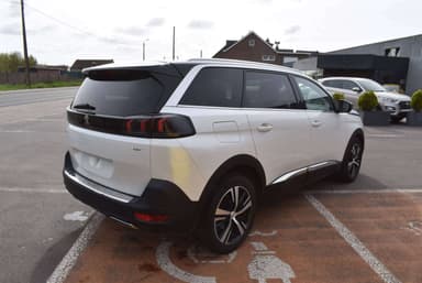 Peugeot 5008 1.5 BlueHDi GT Pack EAT8 7PL/Pano/Led ***12M GARANTIE***