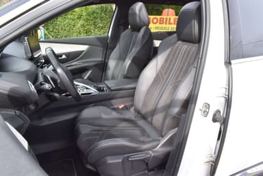 Peugeot 5008 1.5 BlueHDi GT Pack EAT8 7PL/Pano/Led ***12M GARANTIE***
