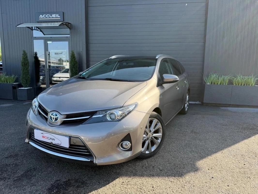 Toyota Auris Touring Sport 1.8 HSD 136h Style / Lounge 1ère main