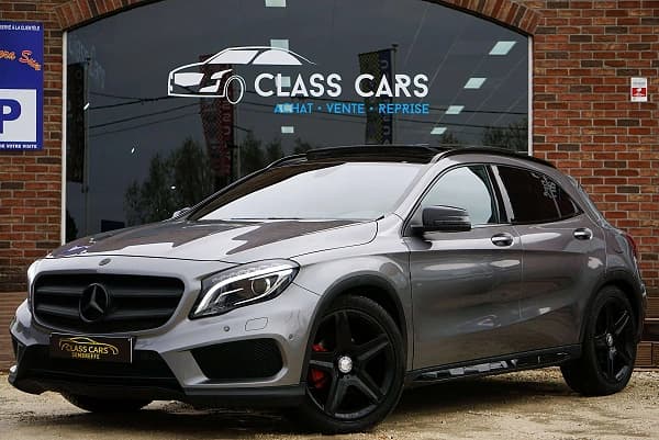 Mercedes-Benz GLA 180 ESSENCE PACK AMG 6B BOITE-AUTO 1er MAIN TOIT-PANO