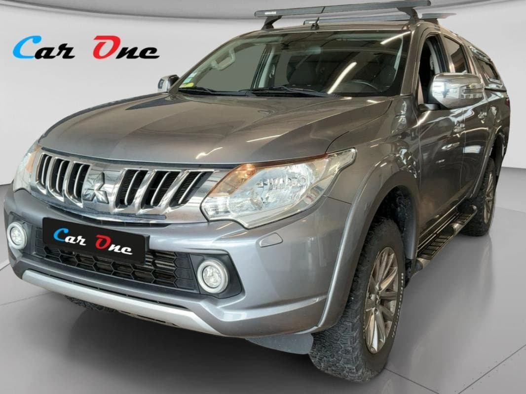 Mitsubishi L200 DOUBLE CAB 2.4 DI-D 181 INSTYLE 4X4